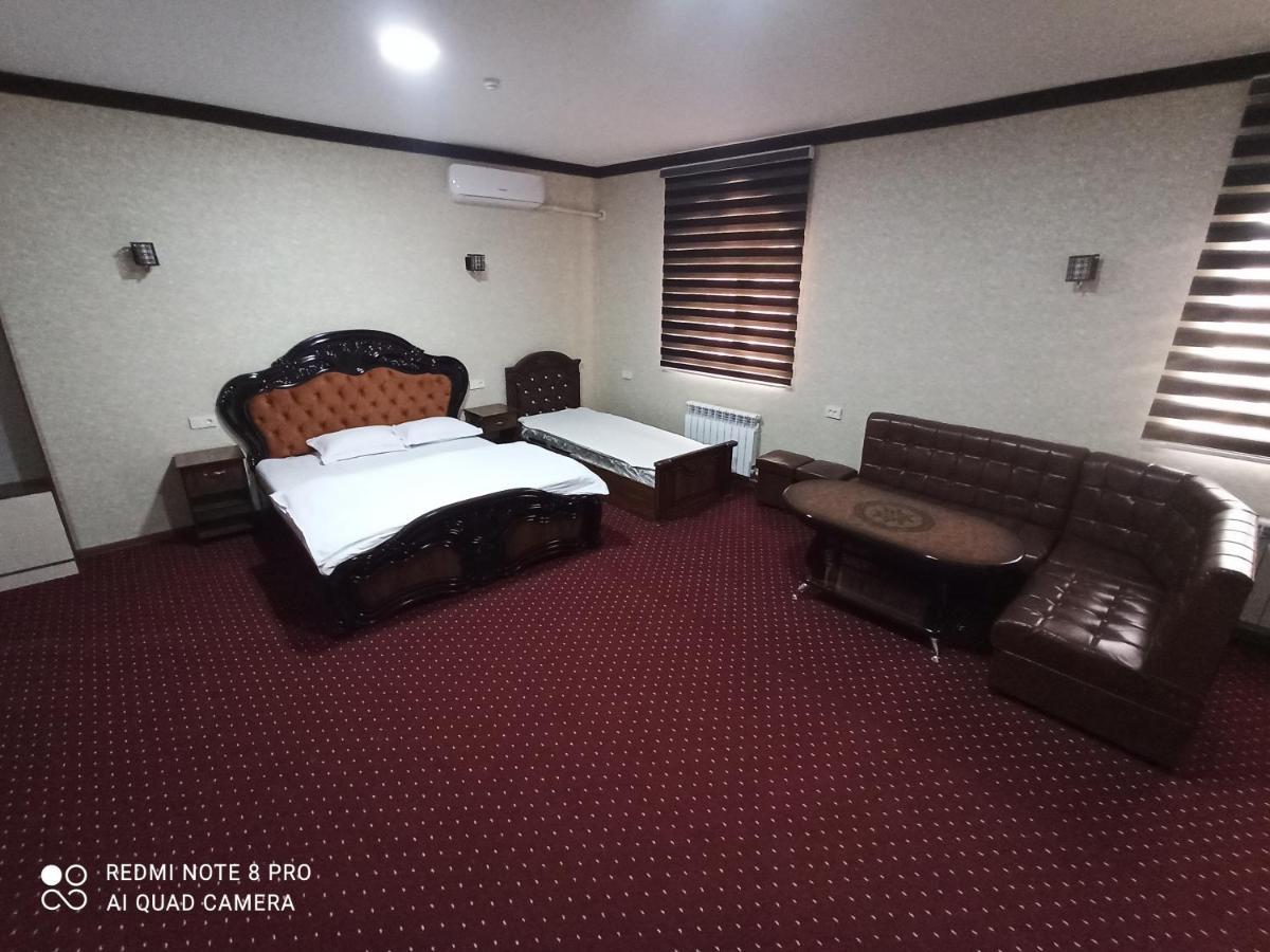 Mufarshox Hotel บูคารา ภายนอก รูปภาพ