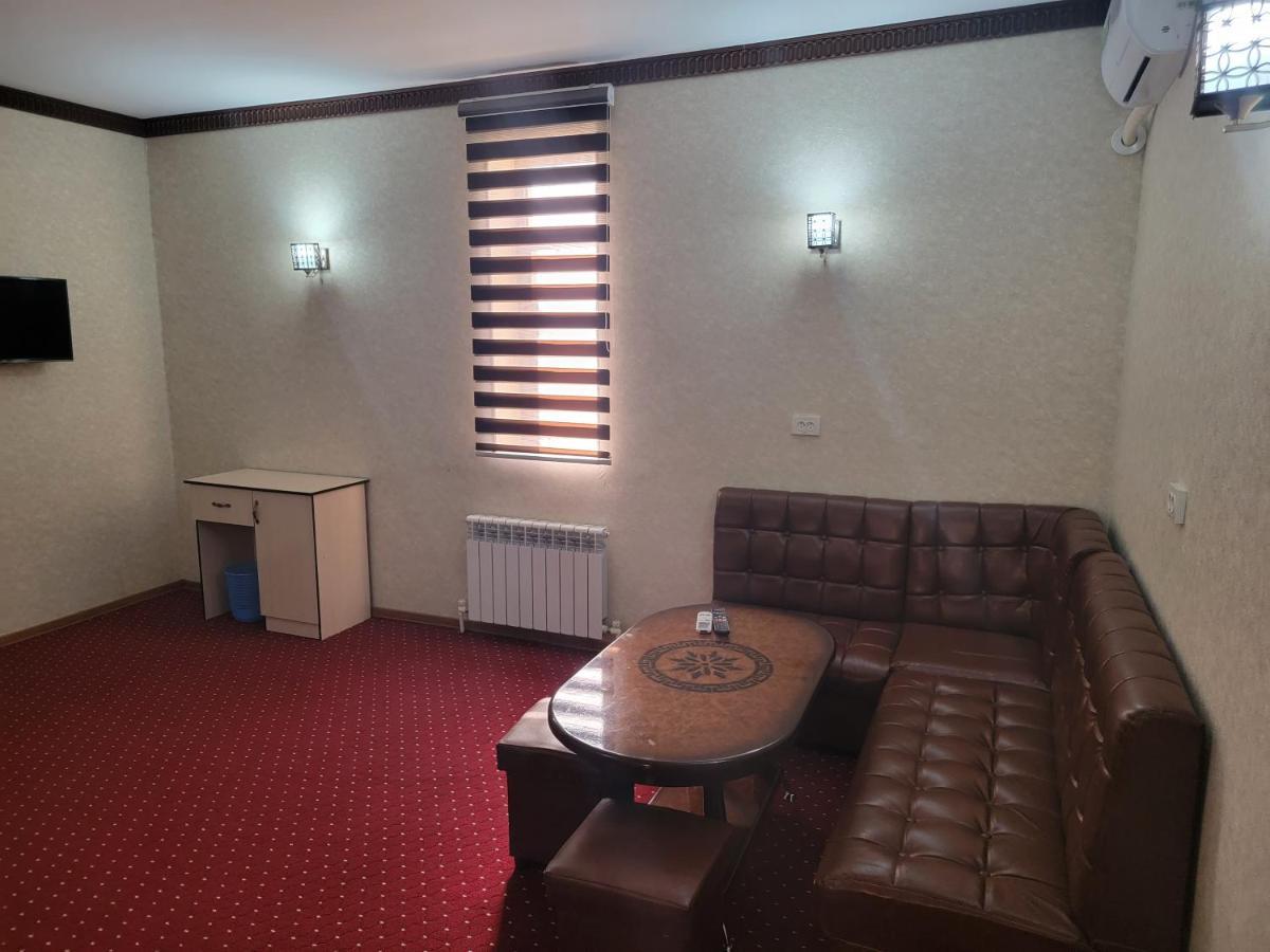 Mufarshox Hotel บูคารา ภายนอก รูปภาพ